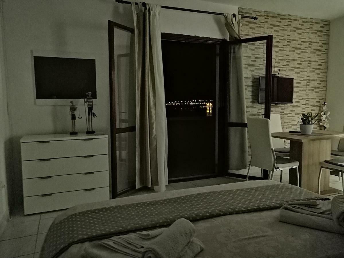 Seaview Holiday Apartments, Ventura Nin Exteriér fotografie